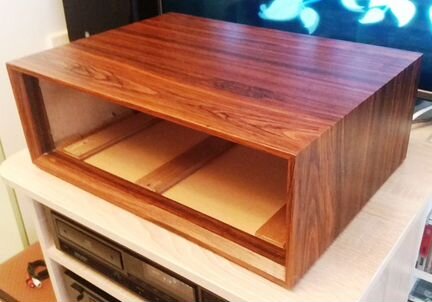 Ящик для аудио аппаратуры 70-х