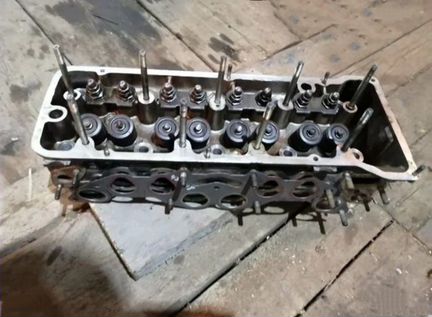 Головка блока цилиндров(инж) Ваз 21214