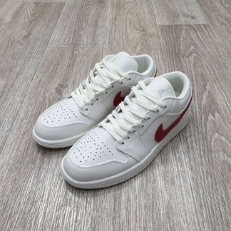 Кроссовки Nike Air Jordan 1