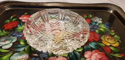 Хрустальная конфетница