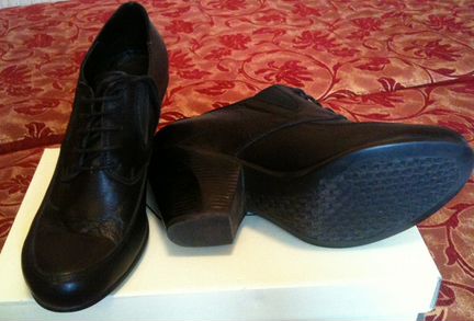 Женские кожаные полуботинки (ботильоны)