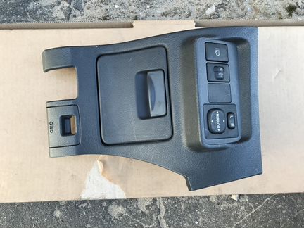 Toyota Corolla E 150 правый актуатор