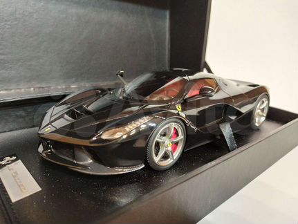 Ferrari LaFerrari Black 1:18 Kyosho