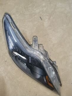 Фара правая Focus 2 рестайлинг с черной сеткой