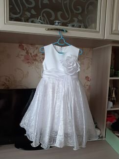 Платье праздничное