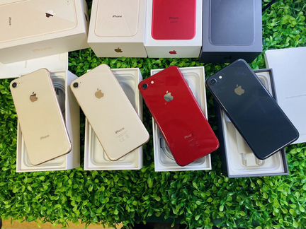 iPhone 8 64Gb 4 телефона Золото/Черный /красный