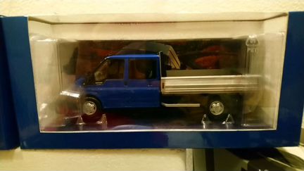 Модели авто. 1 /43 1/35 Mercedes benz Vito, 600 70