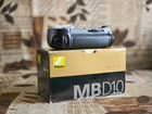 Батарейная рукоятка Nikon MB-D10