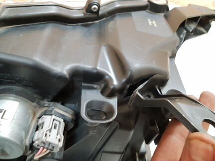 Фара левая Toyota Land Cruiser Prado 150