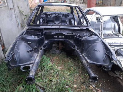 Передняя часть BMW E38 735i