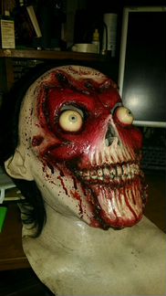 Очень Страшная Маска(США)