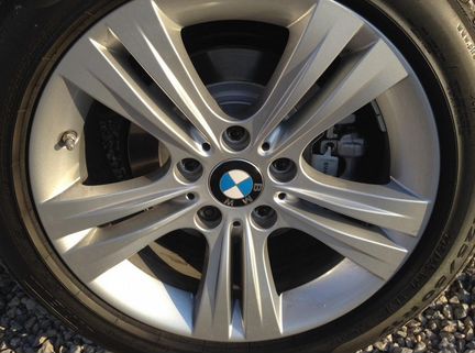 Заглушки оригинал BMW 36136783536 колпачки ступицы
