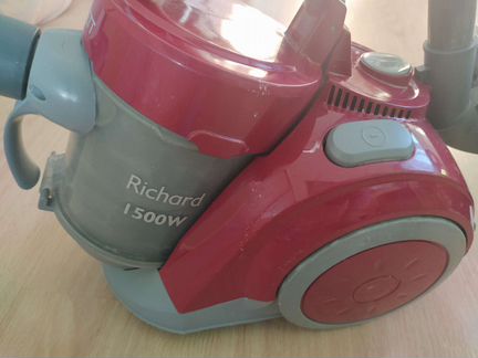 Пылесос Scarlett 1500Вт