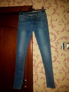 Джинсы