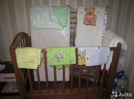 Кровать детская с матрасом