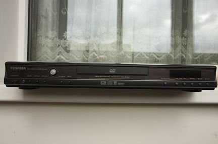 DVD-проигрыватель toshiba SD-330ESB